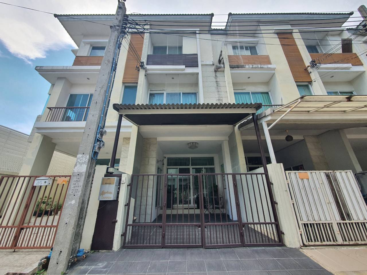 97391 - 3-story townhome for sale, Thanapat House. Sathorn-Narathiwat (Rama 3)