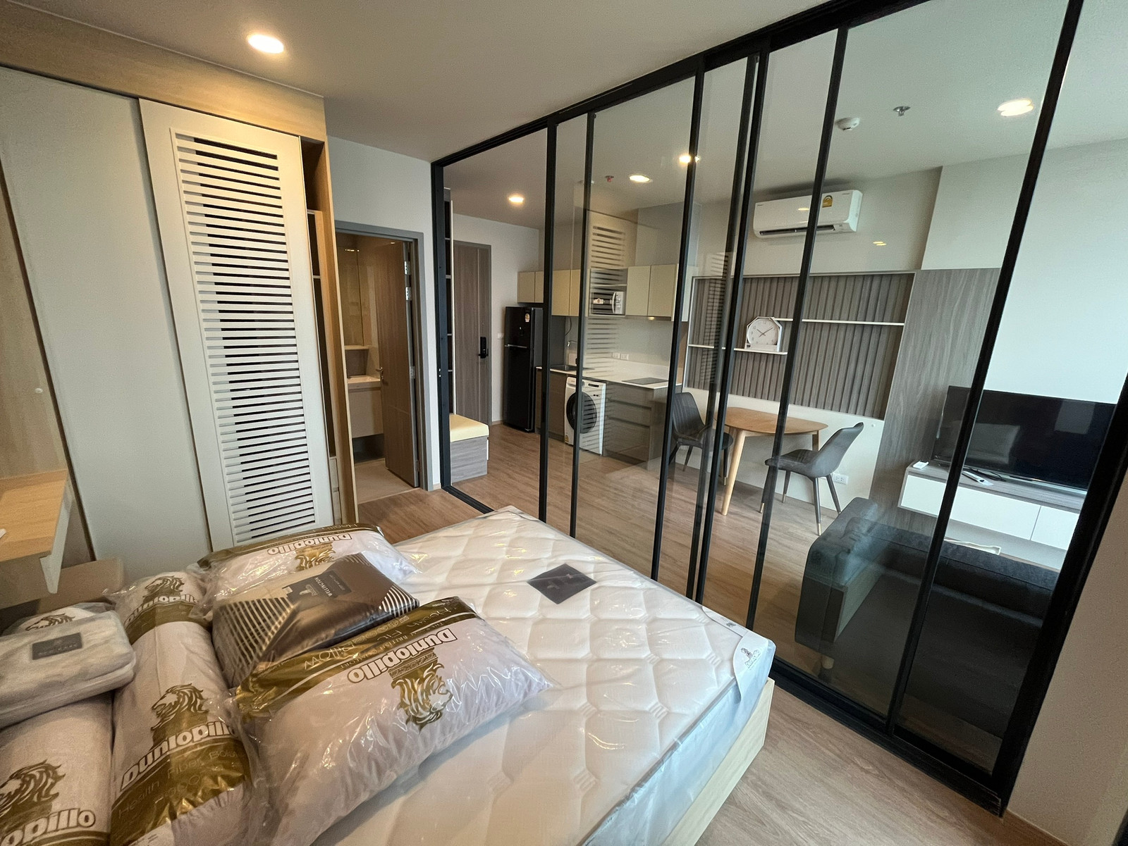 🔥SPECIAL DEAL🔥ห้องว่าง🔥ให้เช่าคอนโด The Issara Sathorn ราคา 24,000 บาท/เดือน UP-0421 – รูปที่ 2