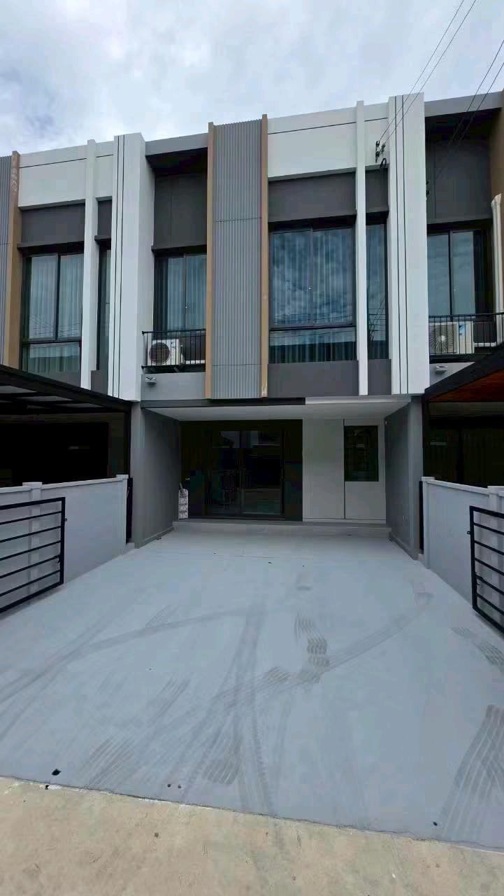 🔥🔥 Townhome for Rent Pleno Sukhumvit - Bangna 4  🔥🔥 Nearby Mega bangna 