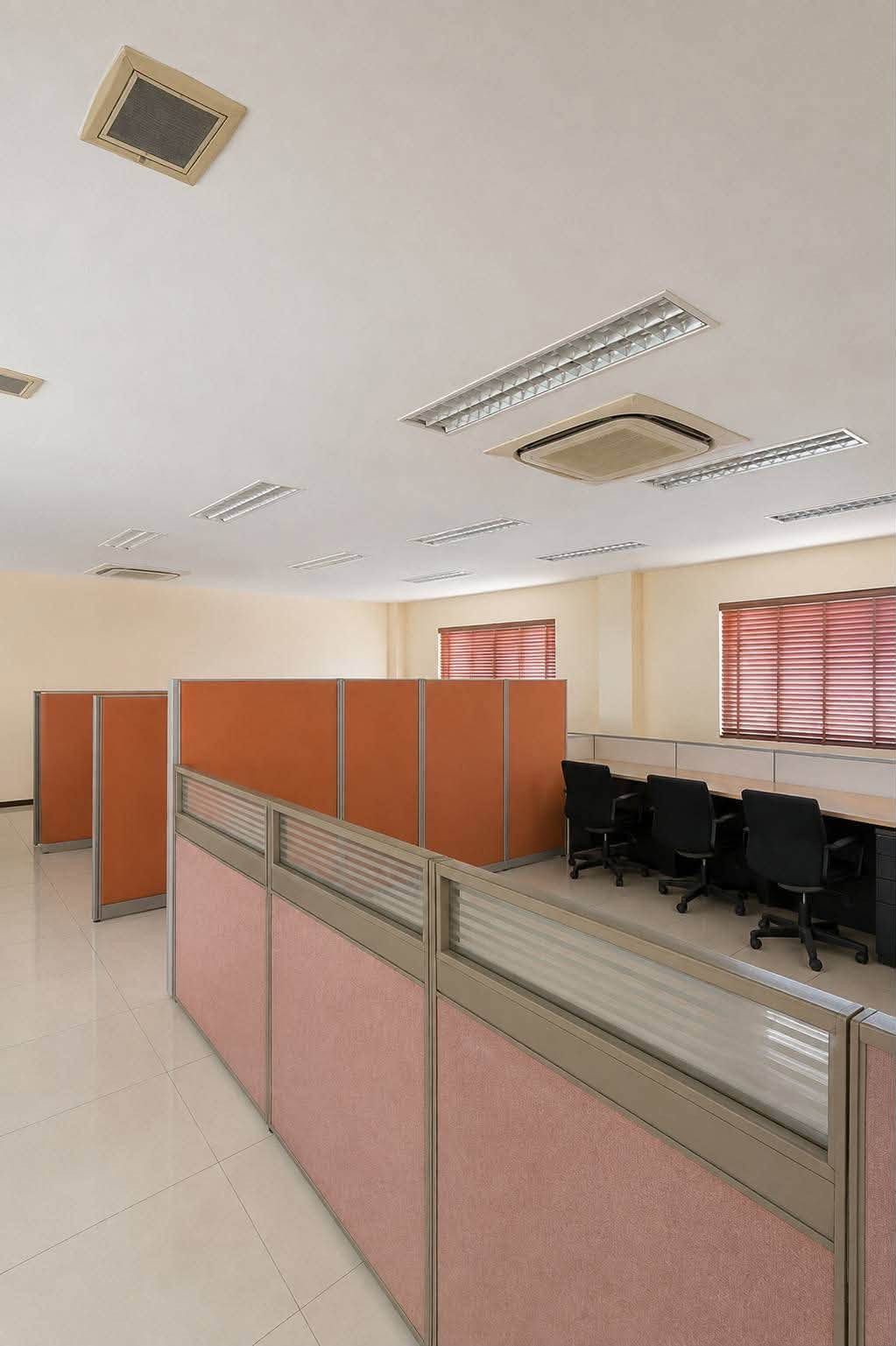 Office for rent, 302 square meters, Bang Khun Thian, location next to the road, ready to move in, price only 50,000 per month. Office for rent, 302 square meters, Bang Khun Thian, location next to the road, ready to move in, price only 50,000 per month.