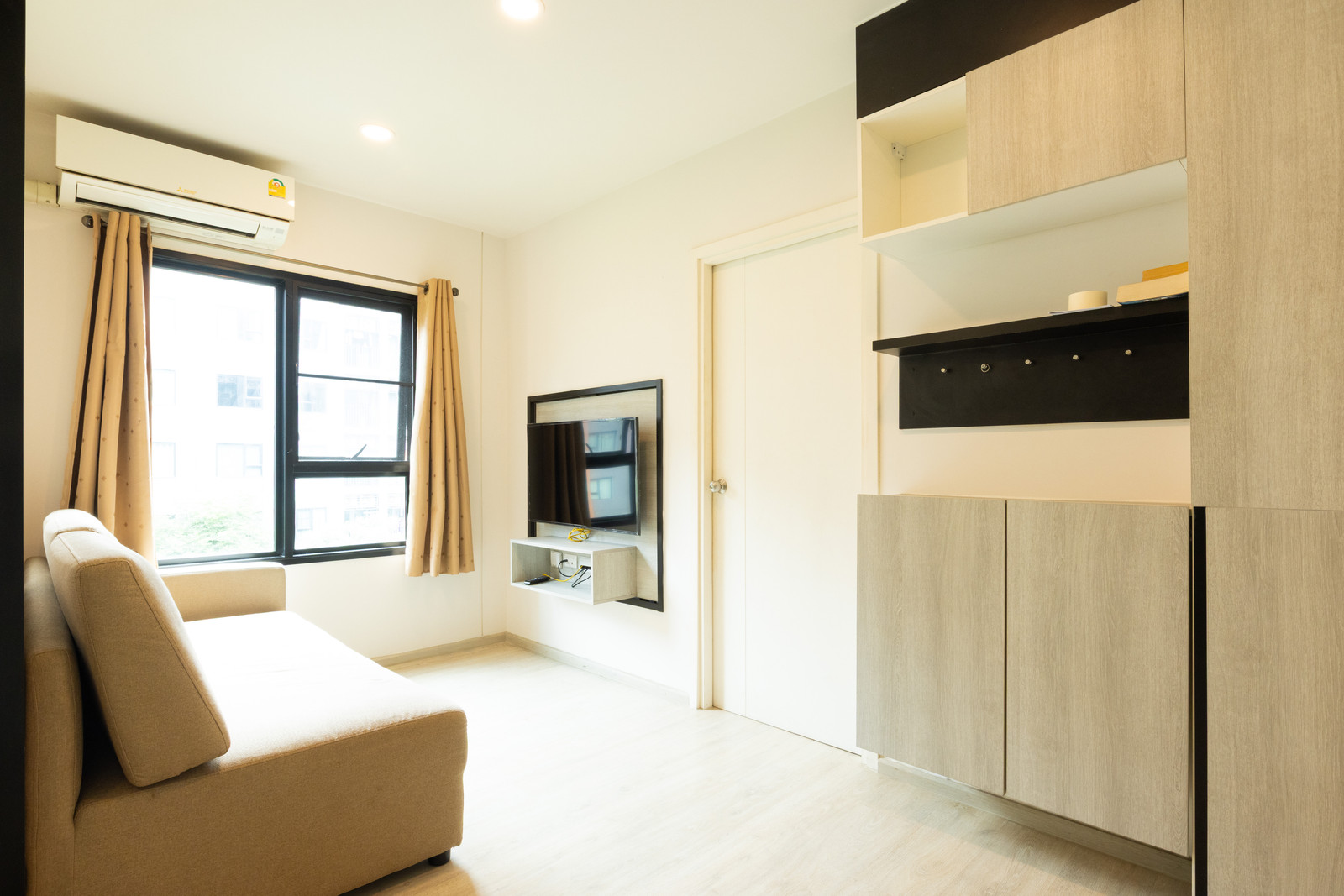 📣 (For Rent) Escent Ville Chiangmai Condo – Pool View 🏢 📣 (For Rent) Escent Ville Chiangmai Condo – Pool View 🏢