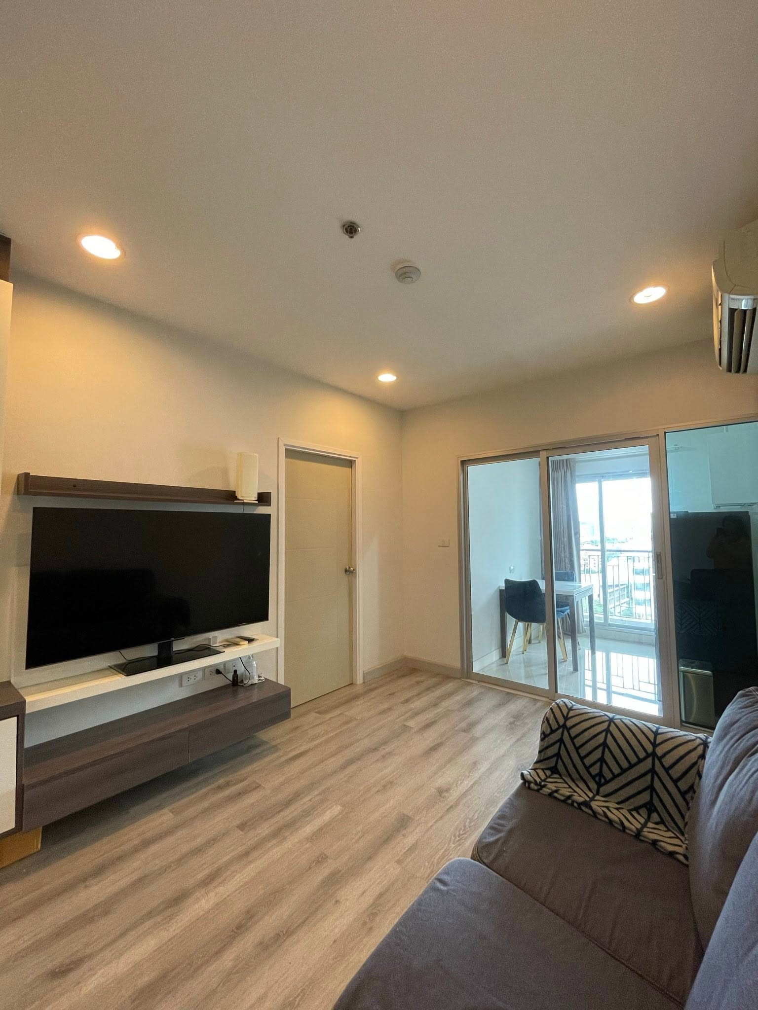 💥DL-12116💥Centric Sathorn - Saint Louis👉Line : @wonder_condo 