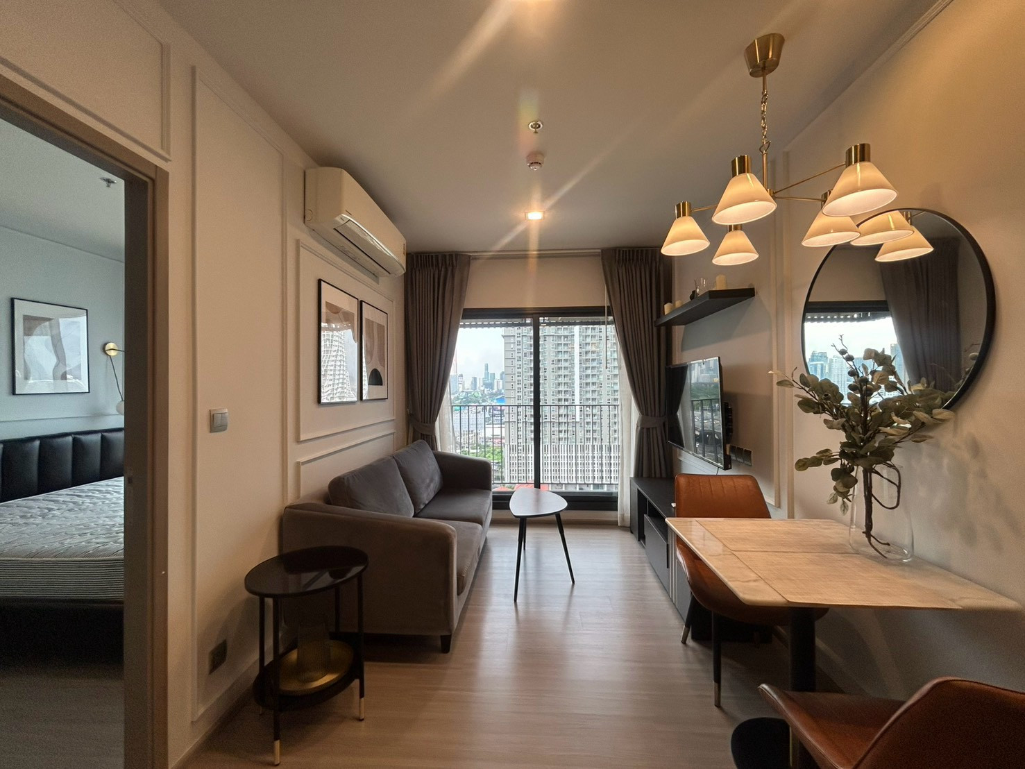 PFD-09238 Condo for rent Life Asoke Hype : Beautiful Natural Light &amp; A Relaxing Atmosphere.