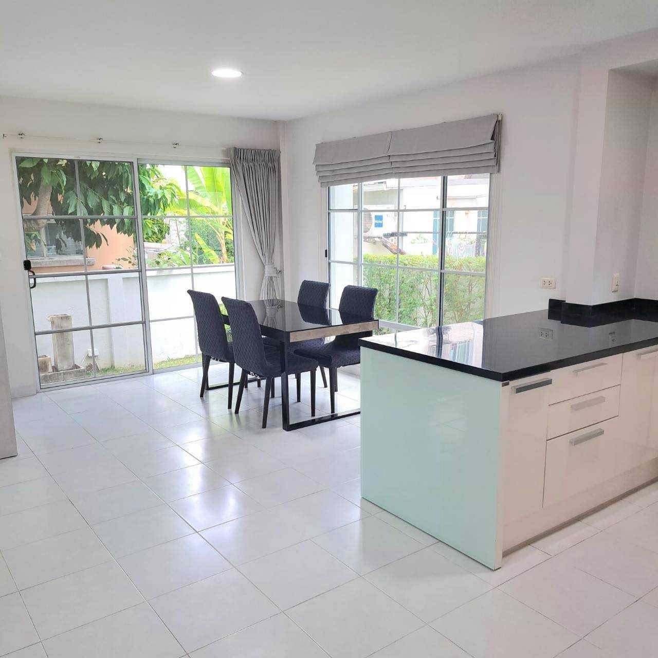 🏡 ให้เช่าบ้านเดี่ยว มัณฑนา อ่อนนุช–วงแหวน 1 3 ห้องนอน 3 ห้องน้ำ ขนาด 67 ตร.วา บ้านสวย สภาพดี ดูแลรักษาอย่างต่อเนื่อง พร้อมเฟอร์นิเจอร์และ Built-in ครบทั้งหลัง 💧 ทำเลบ้านไม่ท่วม 💵 ค่าเช่า 48,000 บาท/เดือน – รูปที่ 3