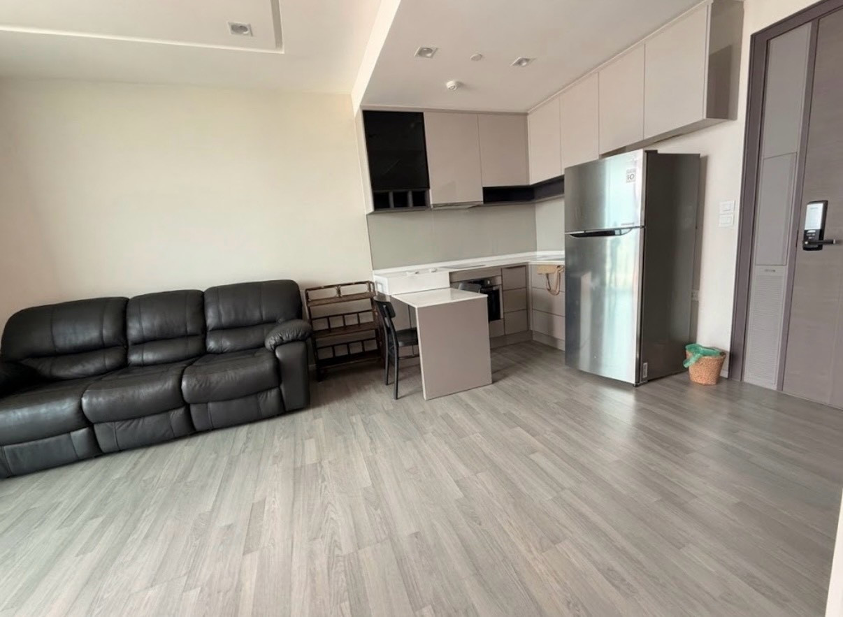 Urgent sale, special price 333 Riverside, 1 bedroom, 1 bathroom. Urgent sale, special price 333 Riverside, 1 bedroom, 1 bathroom.