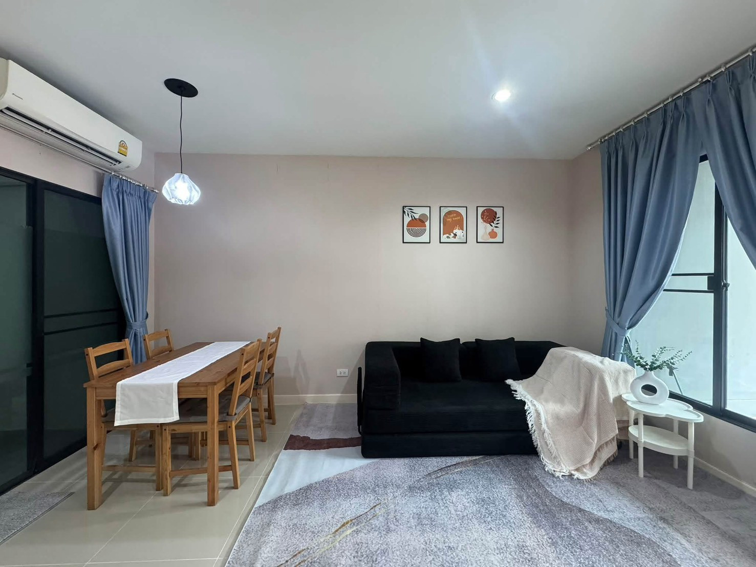 🏡 ให้เช่าทาวน์โฮม Pleno สุขุมวิท–บางนา 2 ห้องนอน 2 ห้องน้ำ บ้านสวย ตกแต่งพร้อมอยู่ ใกล้ Mega Bangna โครงการมี ถนนเข้า–ออก 2 ทาง เดินทางสะดวก #รับสัตว์เลี้ยงเคสบายเคส – รูปที่ 2