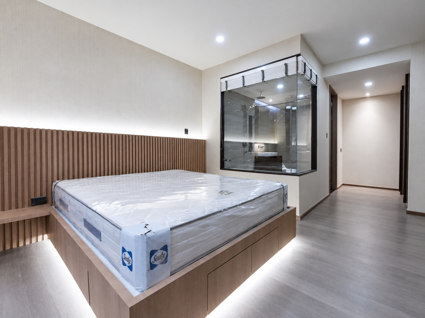 ให้เช่า Klass Sarasin-Rajdamri ตรงข้ามสวนลุมพินี 2 ห้องนอน 83 ตร.ม. ชั้น 7 ค่าเช่า 55,000 บาท/เดือน