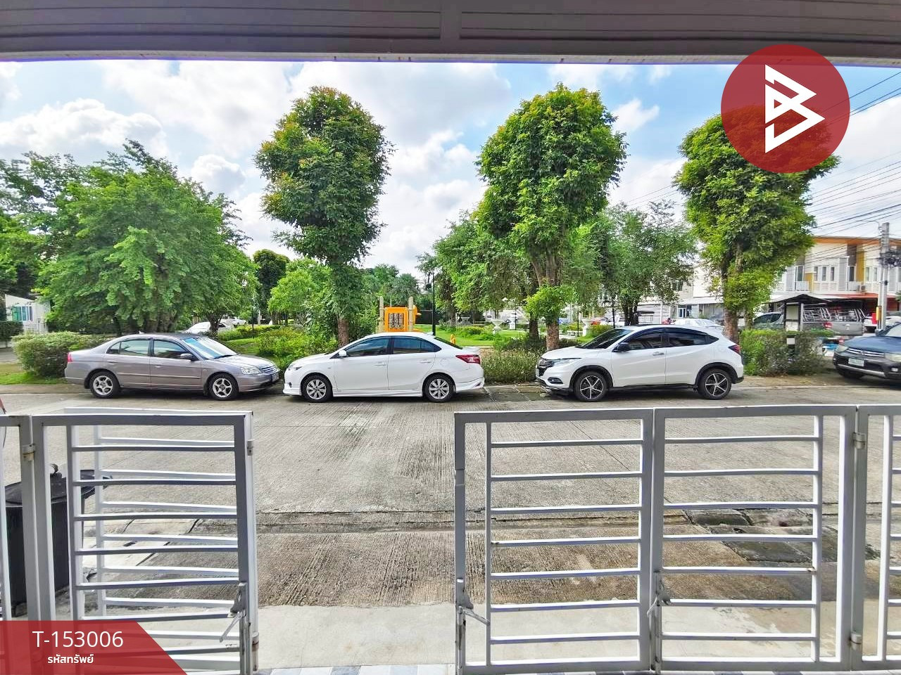 ขายทาวน์เฮ้าส์ หมู่บ้านโกลเด้นทาวน์ เพชรเกษม 108 (Golden Town Phet Kasem 108) กรุงเทพมหานคร – รูปที่ 2