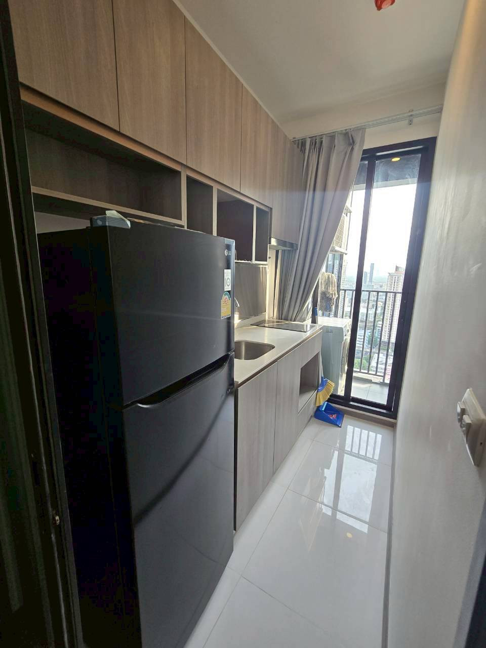 The keys are in our hands and we take care the unit — Available for immediate move-in. – รูปที่ 2