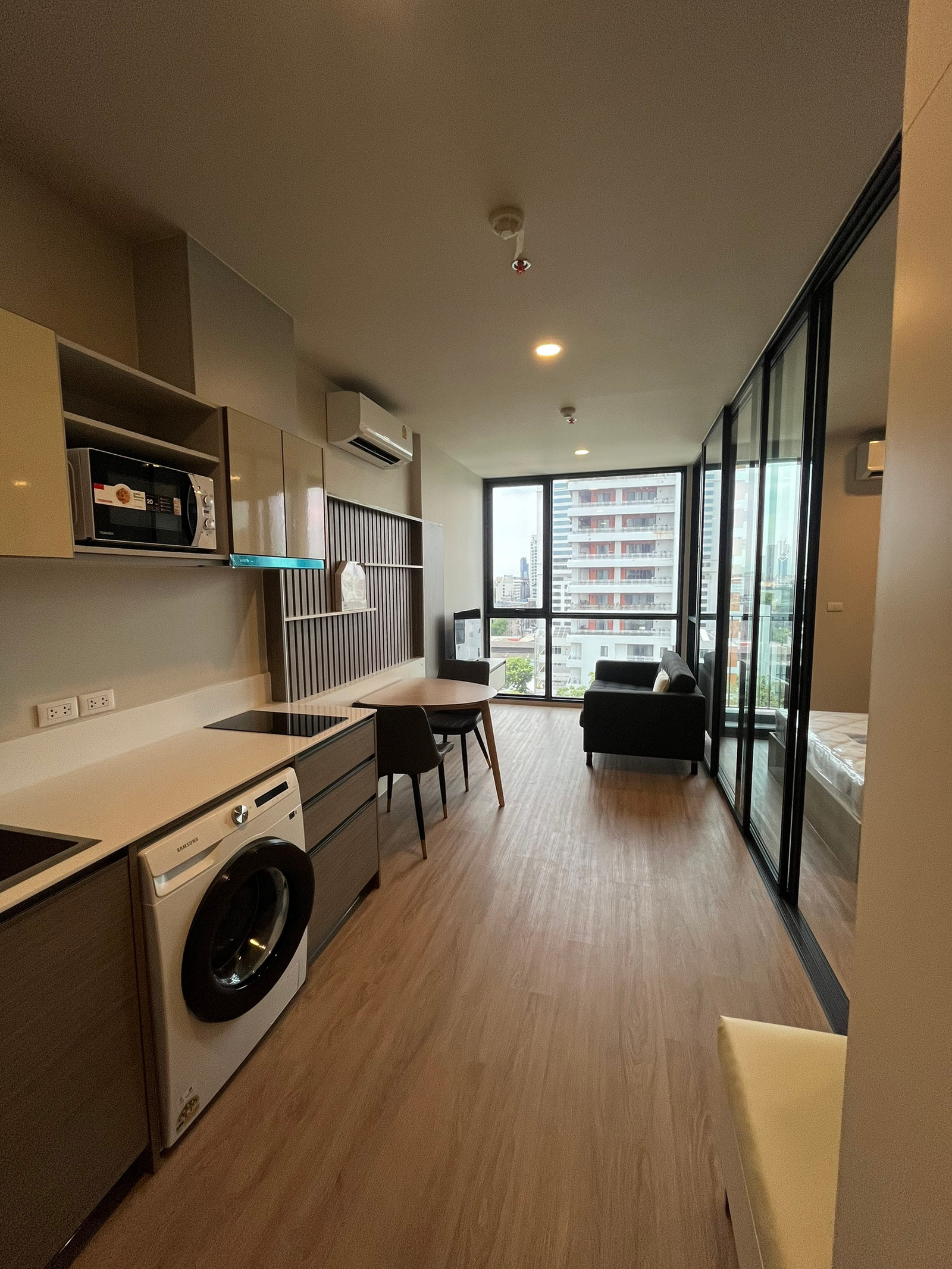 🔥SPECIAL DEAL🔥ห้องว่าง🔥ให้เช่าคอนโด The Issara Sathorn ราคา 24,000 บาท/เดือน UP-0421 – รูปที่ 3
