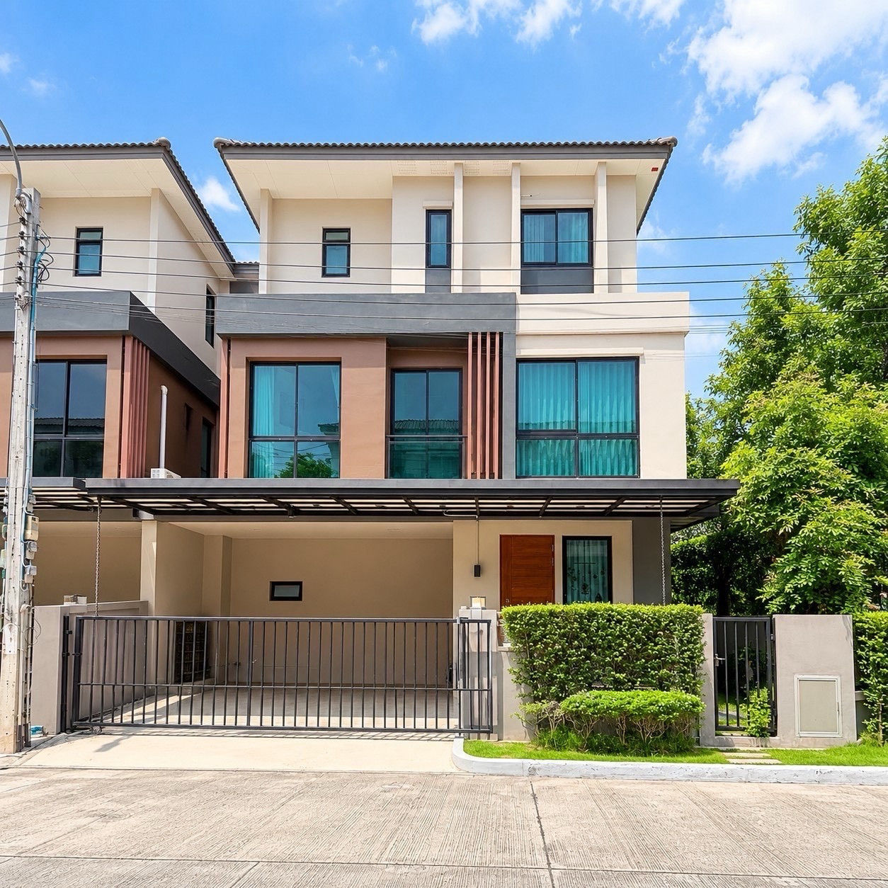 🏡 Corner semi-detached house for sale Ninya Kallapaphruek 📍 Ninya Kallapaphruek | Good price 9.999 million baht 🏡 Corner semi-detached house for sale Ninya Kallapaphruek 📍 Ninya Kallapaphruek | Good price 9.999 million baht