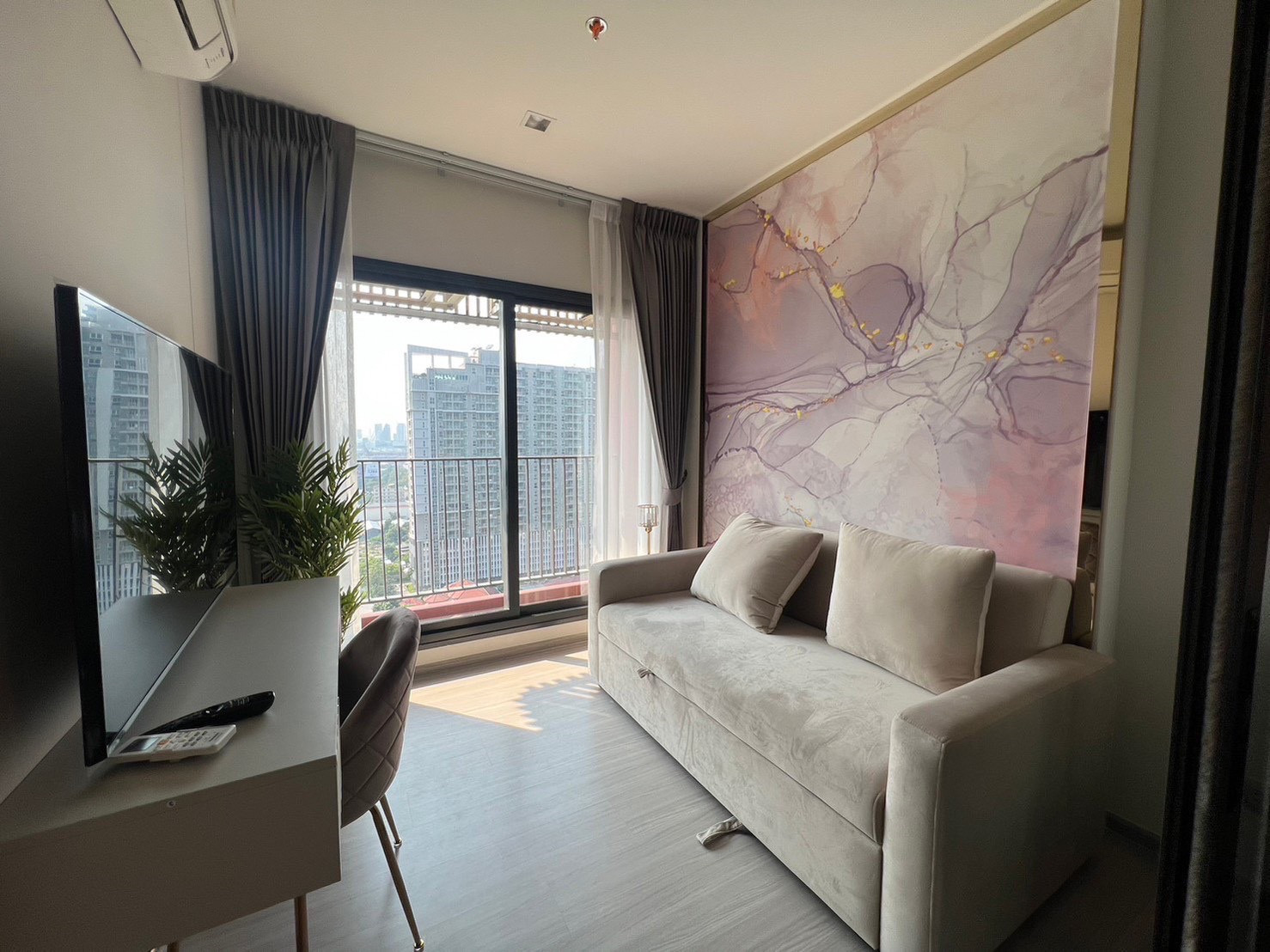 PFD-09241 Condo for rent Life Asoke Hype : Beautifully decorated room, ready to move in immediately.