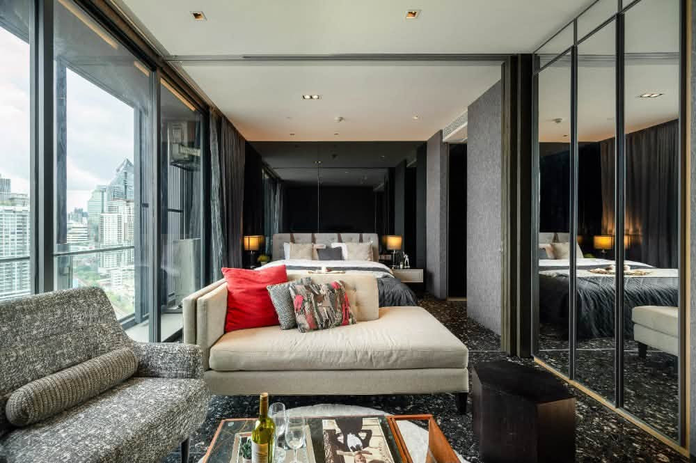 For rent and sale BEATNIQ Sukhumvit 32, 1 Bedroom 1 Bathroom 43.42 sq m, 25th floor.