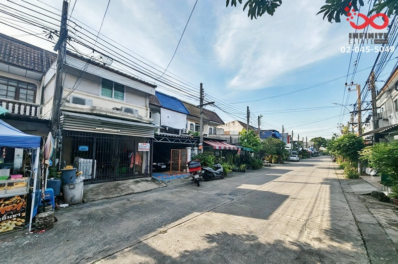 ขายทาวน์เฮาส์ 2 ชั้น หมู่บ้านเสนา 88 คลองลำเจียก 6 นวลจันทร์ 17  เกษตร-นวมินทร์