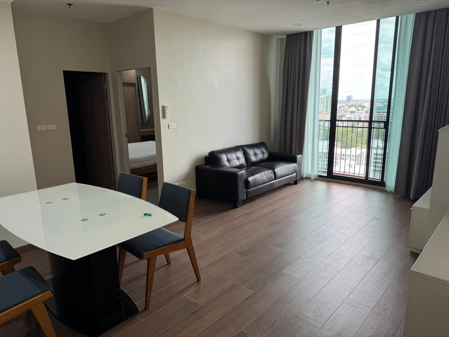 💰 ราคาดีที่สุดในตึก Noble ReD 2 Bed 1 Bath 66.47 sqm 44,000 ติดต่อ 0968623850 💰 