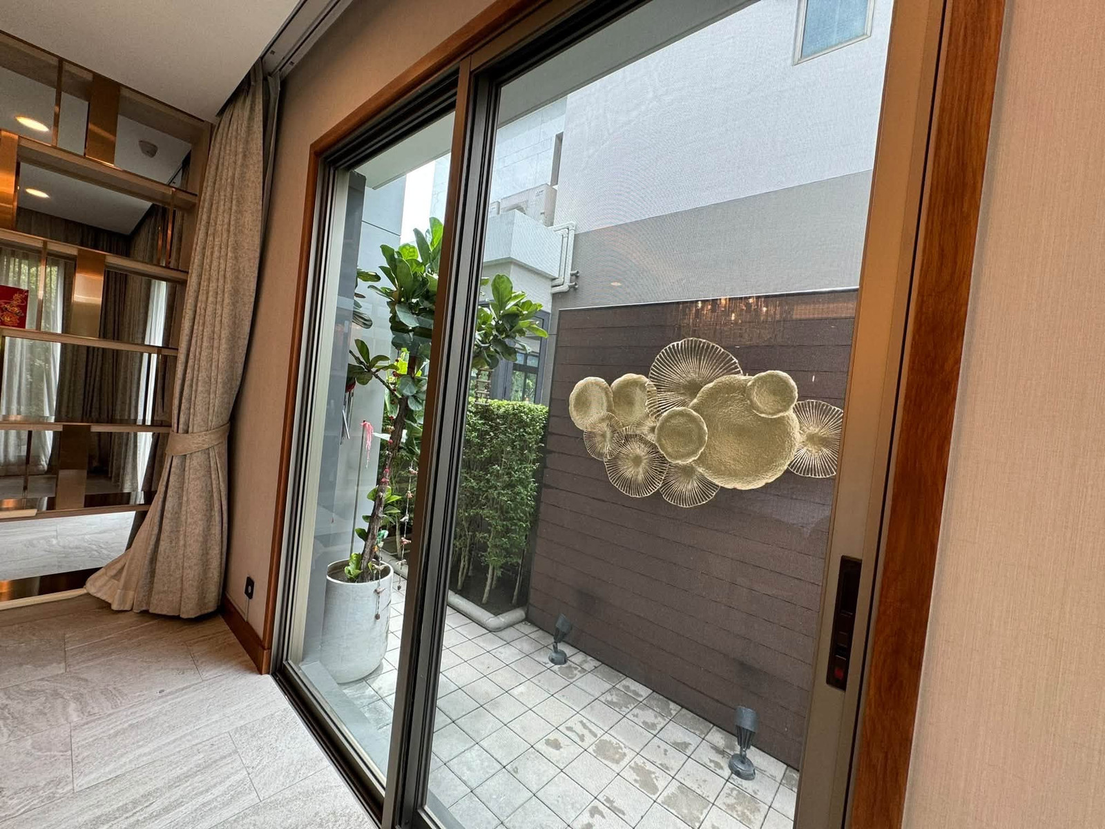 For Rent 3 Bedroom 4 Bathroom House at Grand Bangkok Boulevard Srinakarin THB 160,000/ Month – รูปที่ 4
