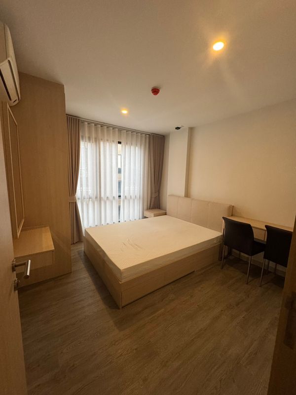 คอนโด วิวสระ  Low rise เดอะเชด สาทร 1 ตรงข้าม One Bangkok  22,000 สนใจนัดชมห้อง โทร 088-2389494 