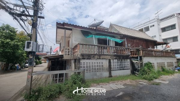 ขายที่ดินพร้อมบ้าน หมู่บ้านทิมเรืองเวช ซอยพหลโยธิน48 แยก 22-15