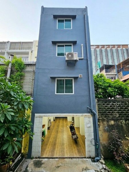 MRT TaoPoon 380m Gateway Bangsue.300m. 4 story Commercial building Shophouse with rooftop terrace