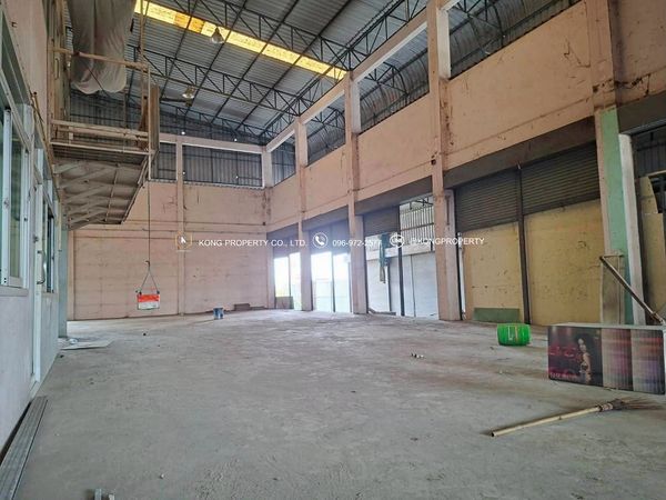 Warehouse for rent, prime location next to the main road, Lat Lum Kaeo, Pathum Thani, wide area 1,600 sq m | Open a storefront and do business immediately.