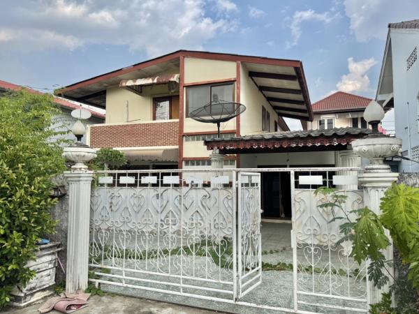 ขายบ้าน  หมู่บ้าน 2521 สวนผัก 44 ฉิมพลี เขต ตลิ่งชัน กรุงเทพ CX-178924