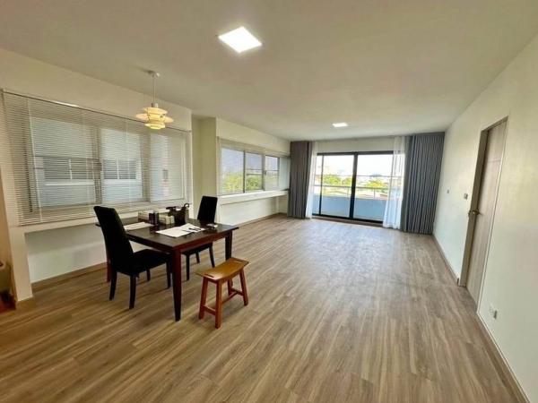 (S010007) Garden Court Condominium
