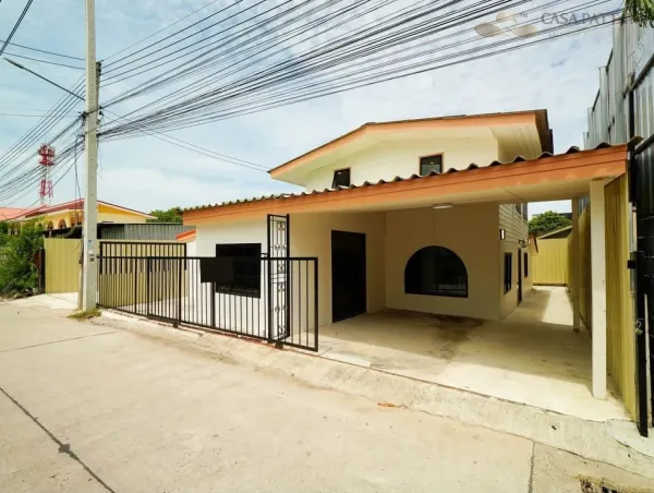 Large 2-Storey Detached House for Sale (Soi Boon Samphan)
