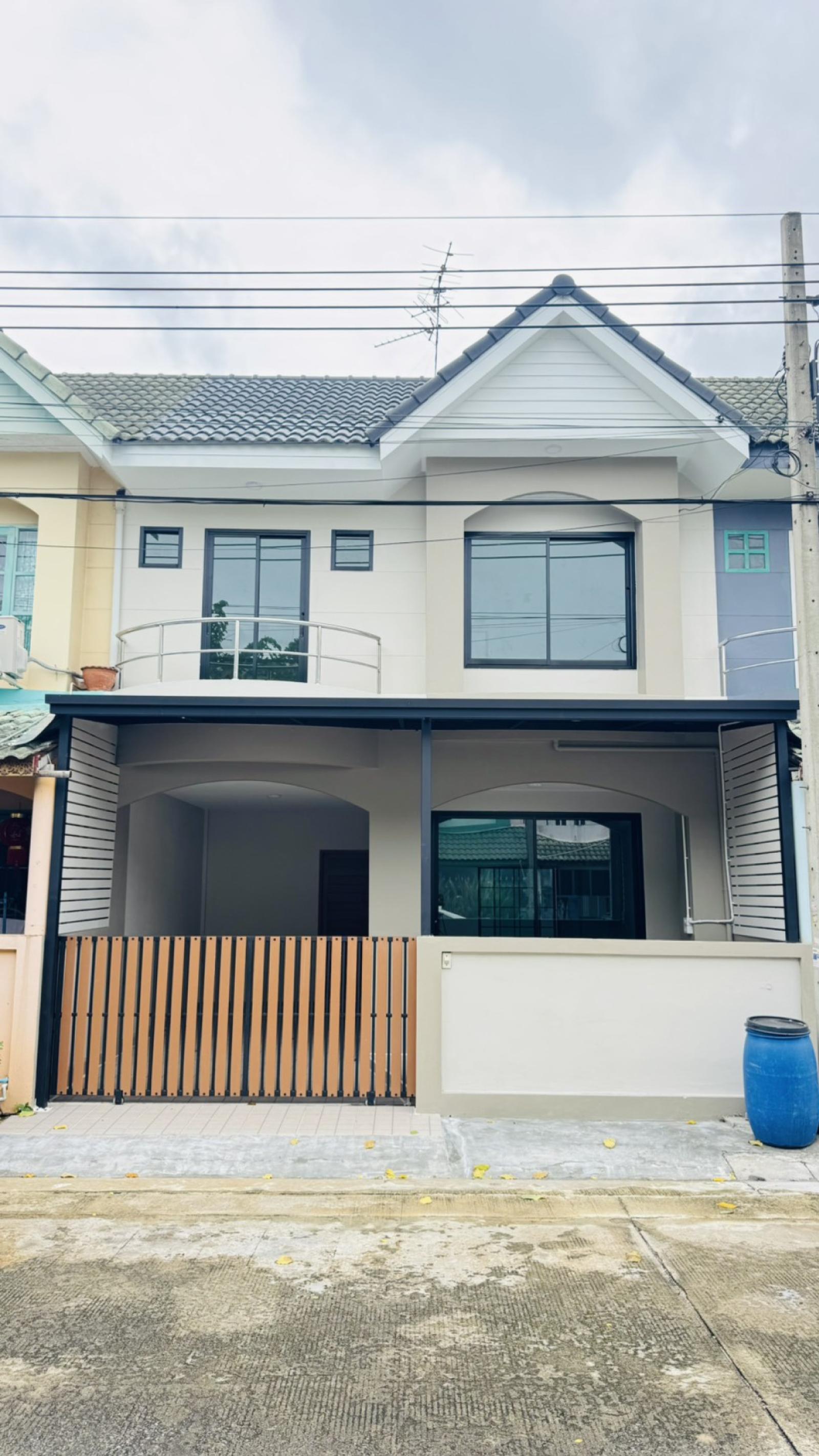 ขายทาวน์เฮ้าส์/ทาวน์โฮม  บ้านสุชา ละหาร บางบัวทอง นนทบุรี CX-178226