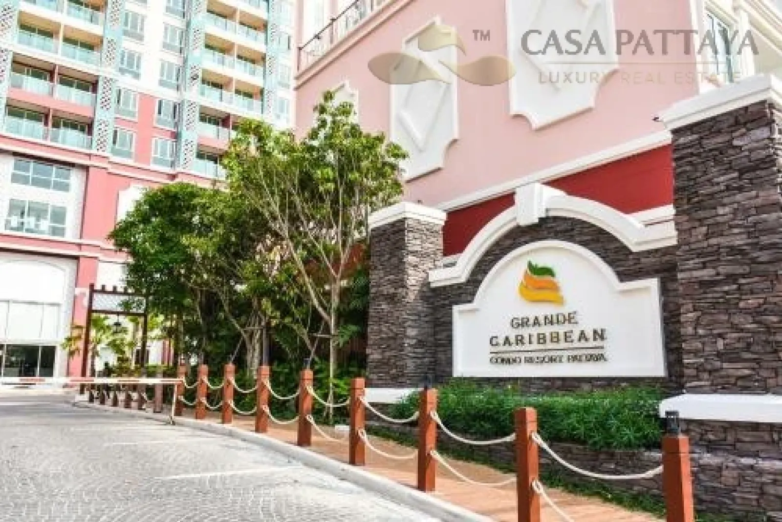 Sale with Tenant: Grand Caribbean Pattaya, Thappraya Location, Amazing Water Park