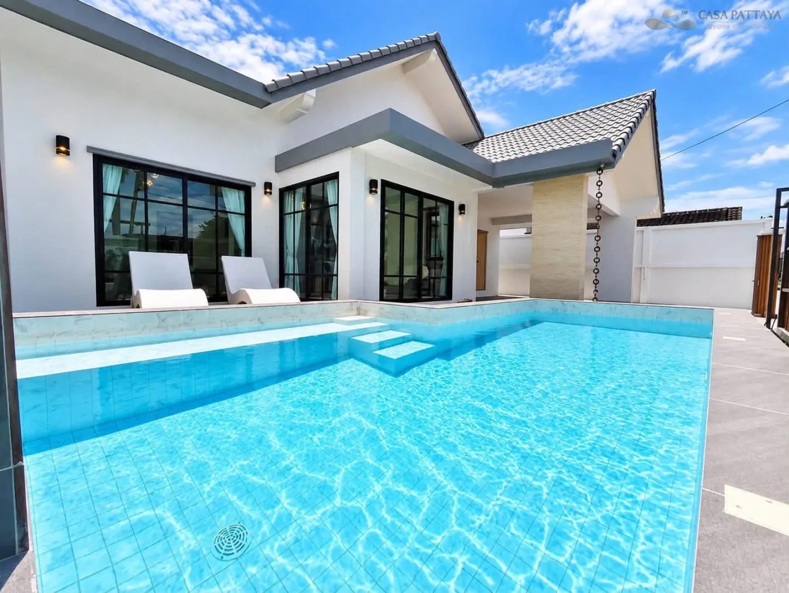 For Sale: Newly Renovated Pool Villa at Areeya Villa Soi 1 For Sale: Newly Renovated Pool Villa at Areeya Villa Soi 1
