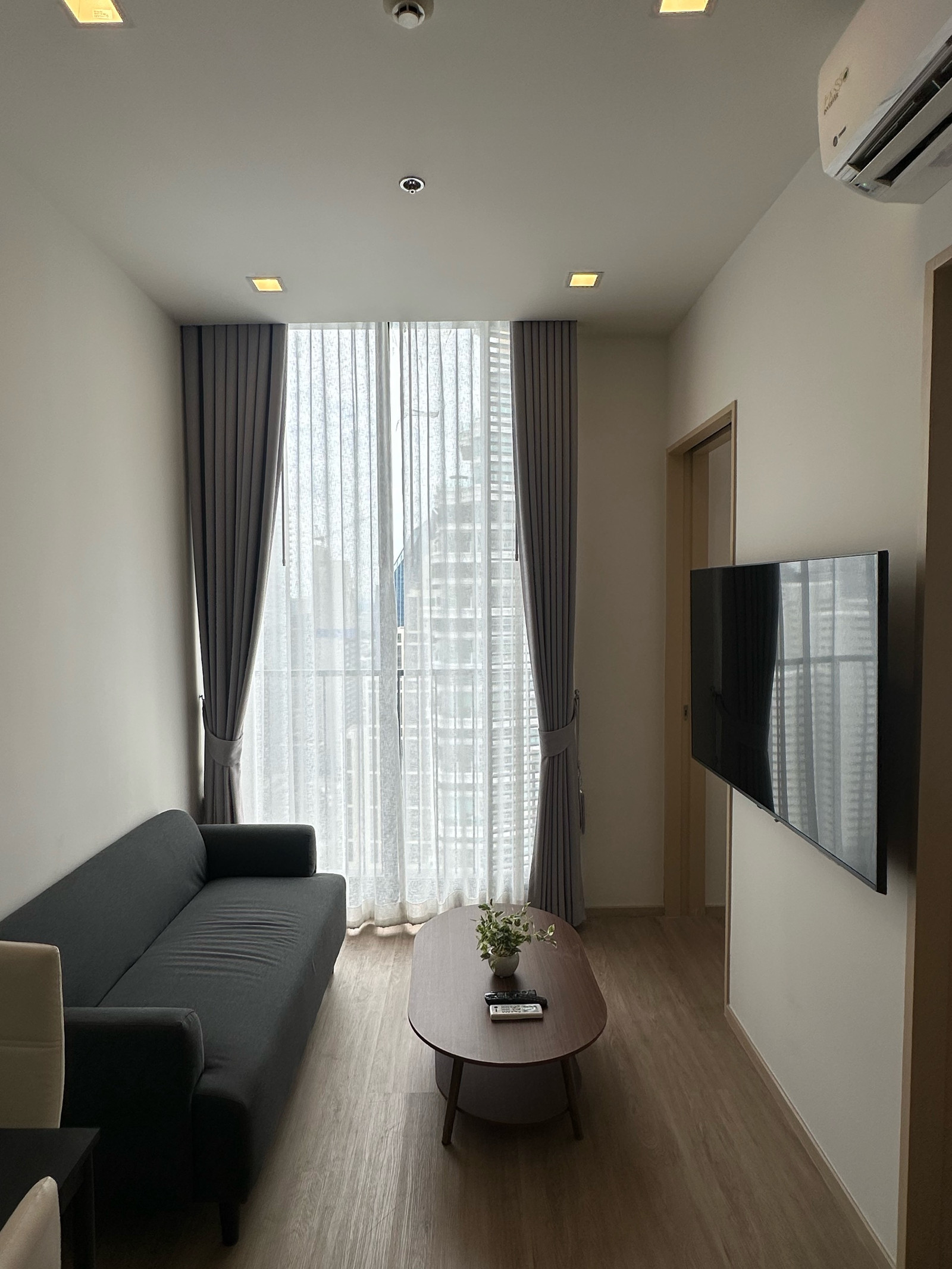 🏙 Condo for Rent | NOBLE STATE 39 ✨ Modern style luxury condo. In the heart of Sukhumvit, Prime location near BTS Phrom Phong, convenient travel, surrounded by department stores, restaurants and complete lifestyles. 🛏 1 Bedroom (separate bedroom) 🚿 1 Bath 🏙 Condo for Rent | NOBLE STATE 39 ✨ Modern style luxury condo. In the heart of Sukhumvit, Prime location near BTS Phrom Phong, convenient travel, surrounded by department stores, restaurants and complete lifestyles. 🛏 1 Bedroom (separate bedroom) 🚿 1 Bath