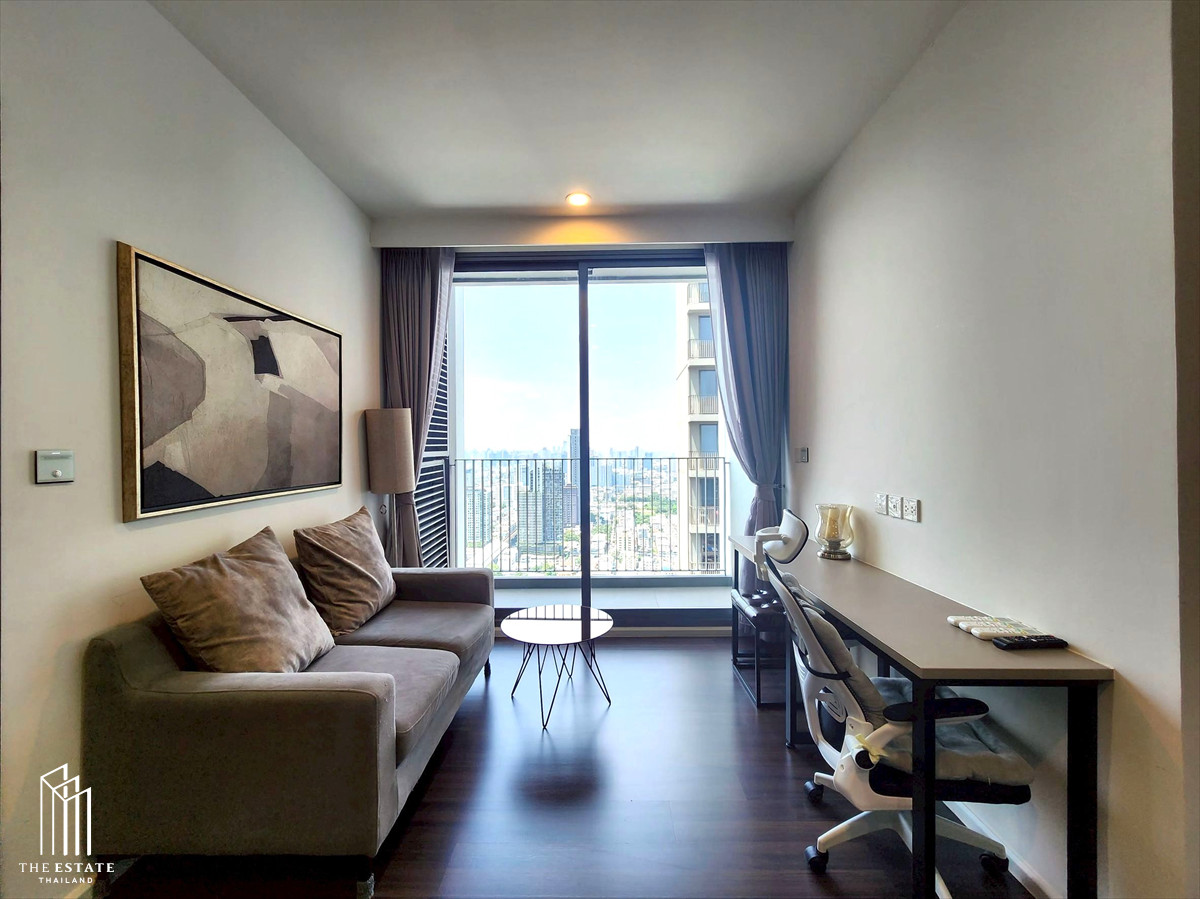 For sale with tenant Whizdom Inspire Sukhumvit, high floor room with full view of Bangkok city. and view of the Chao Phraya River curve @9MB