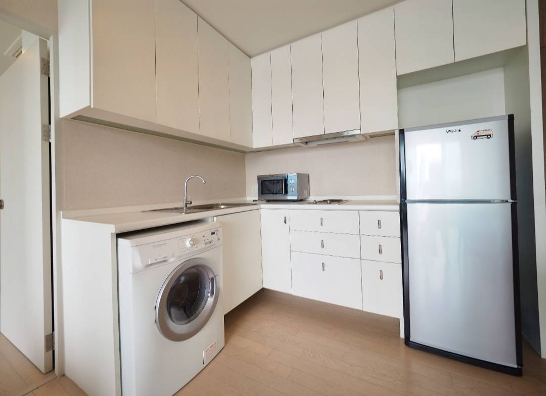 Noble Solo Thonglor Condo for Rent : A Spacious One Bedroom 53 sqm. Fully Furnished with open view. – รูปที่ 4