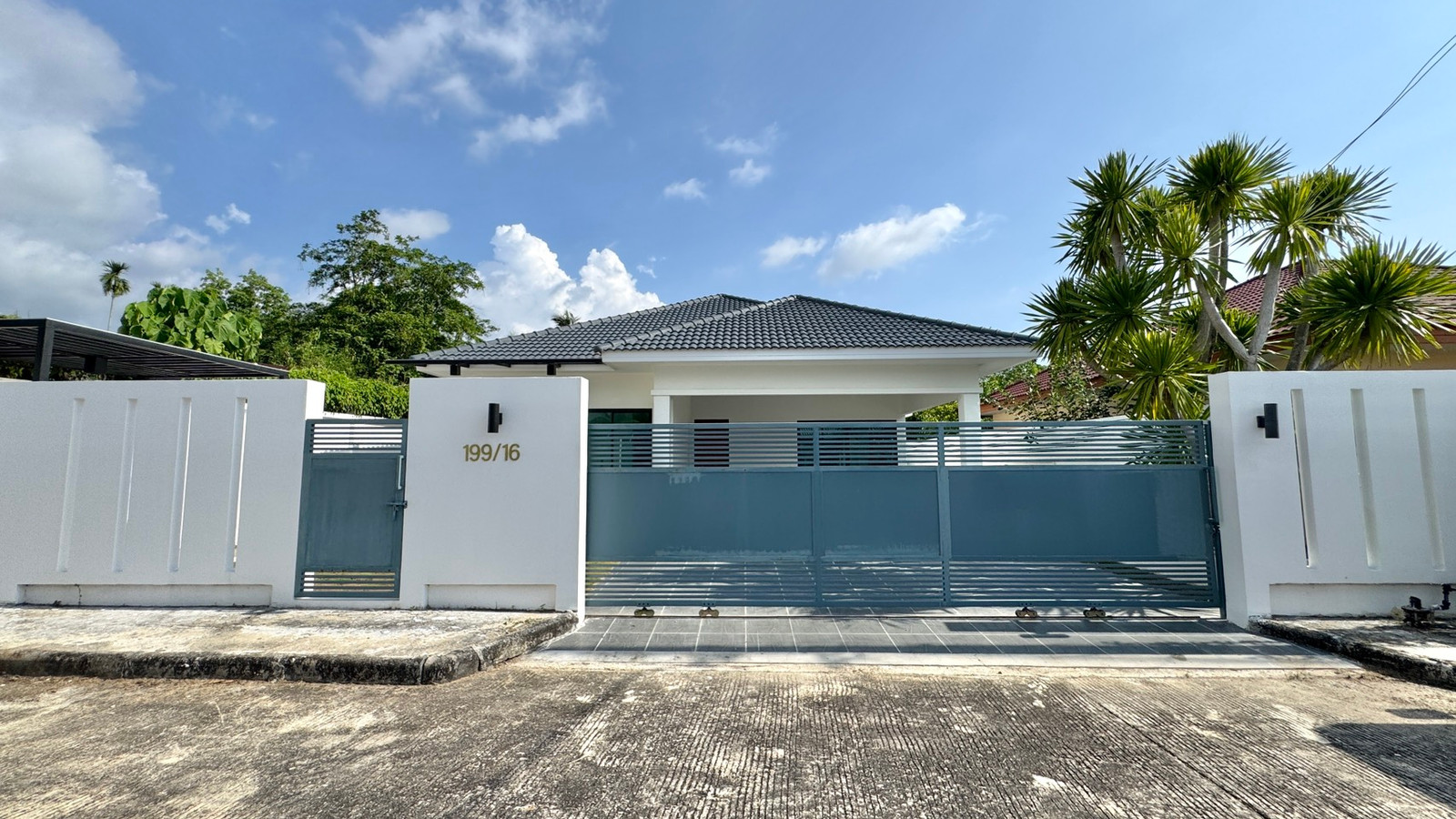 🏡 Urgent! Large detached house for sale  Muang Mai-Thalang zone, only 7.69 million baht! 🔥