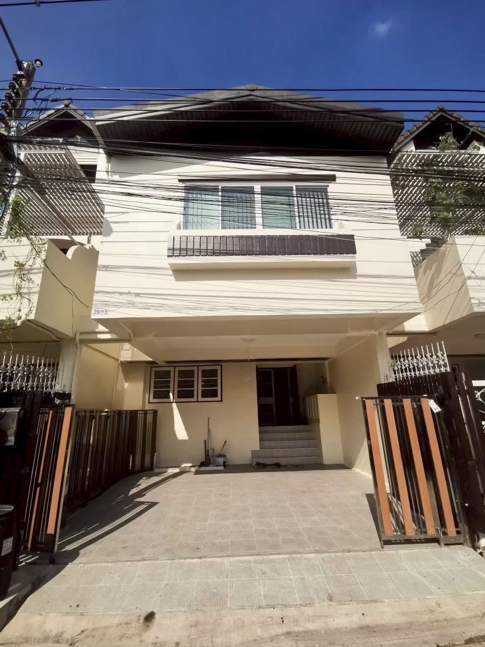 ขาย ทาวน์เฮ้าส์ 4 ชั้น รีโนเวทใหม่ทั้งหลัง  ซอยสมบูรณ์สวัสดิ์ 1 รามคำแหง 21 – รูปที่ 3