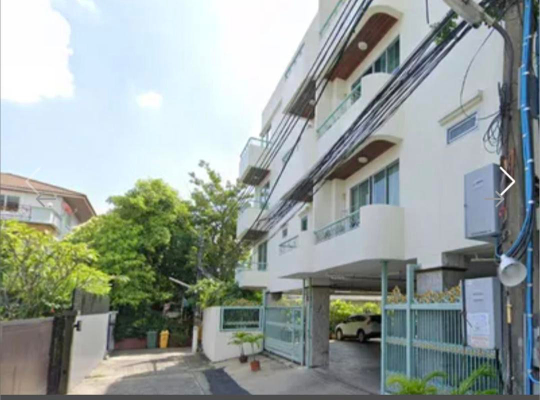 Quiet 1bed Apartment in Sukhumvit (Small pet allowed)