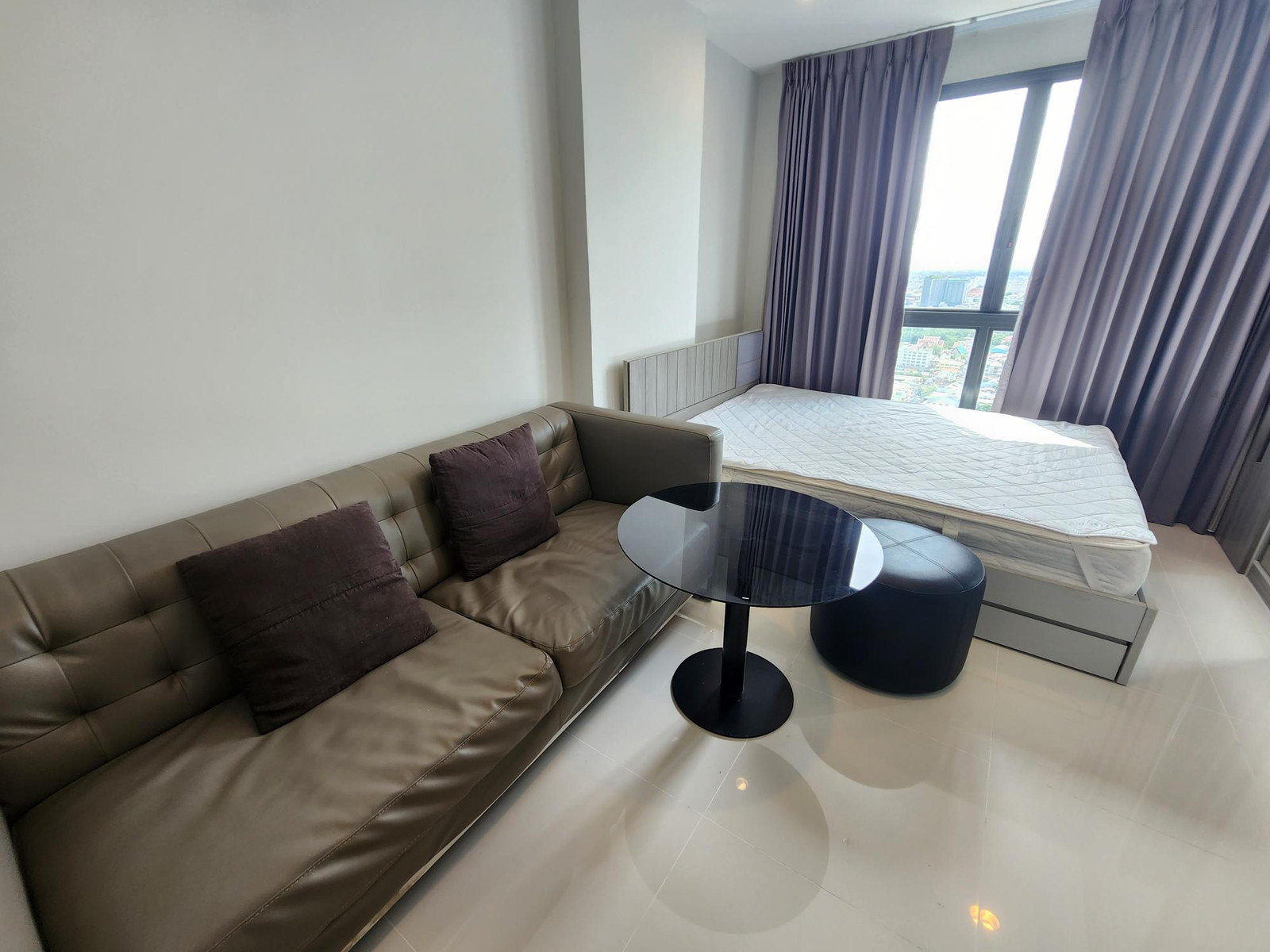 Condo for rent, Ideo Sathorn Thapra (Ideo Sathorn Thapra), next to BTS Pho Nimit, 300 meters, with furniture + washing machine, only 9,000 baht. Condo for rent, Ideo Sathorn Thapra (Ideo Sathorn Thapra), next to BTS Pho Nimit, 300 meters, with furniture + washing machine, only 9,000 baht.