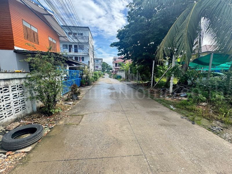 ที่ดิน ซอยเรณูอุทิศ ลาดหลุมแก้ว 120 ตารางวา ติดถนน 3 ด้าน ห่างถนนใหญ่เพียงประมาณ 100 เมตร – รูปที่ 3
