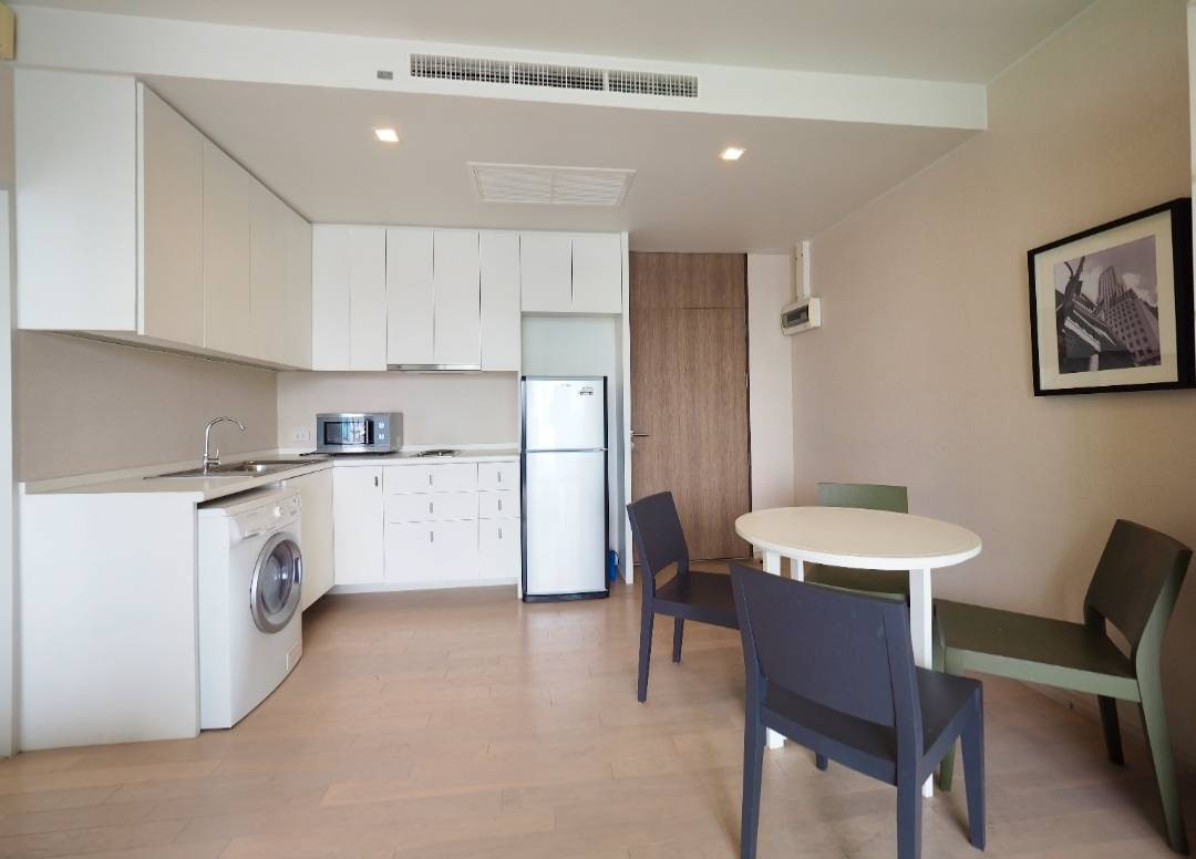 Noble Solo Thonglor Condo for Rent : A Spacious One Bedroom 53 sqm. Fully Furnished with open view. – รูปที่ 3