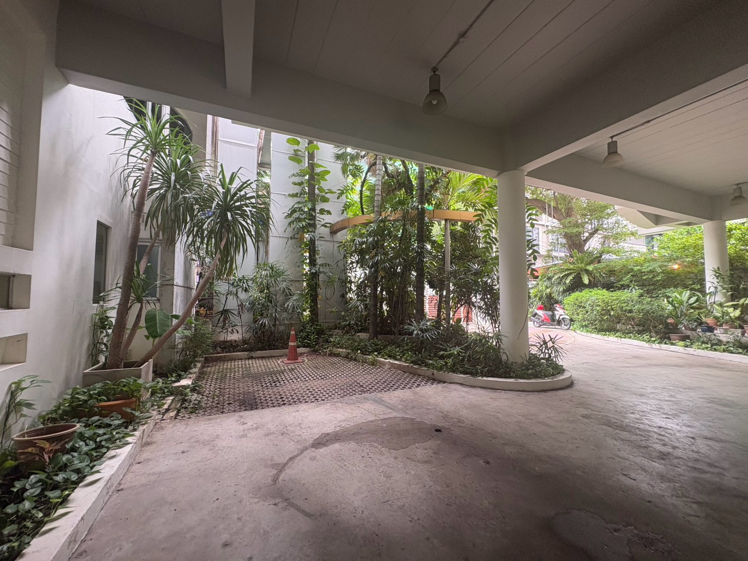 ขายอาคารเดี่ยว 4 ชั้น สุขุมวิท ซ.20, เดิน 5 นาทีถึง Emsphere – รูปที่ 2