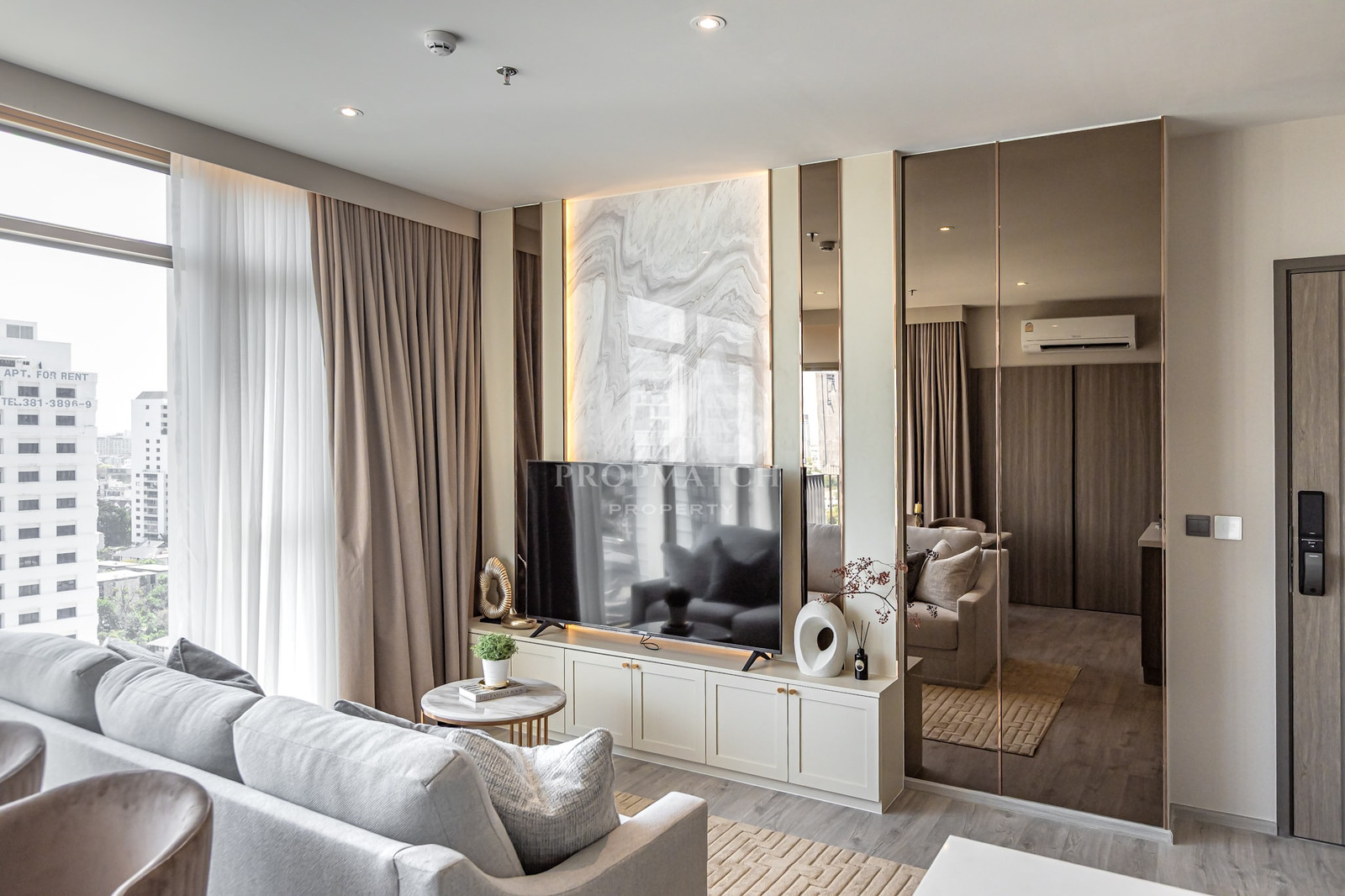 ✨Flash Deal ✨Rhythm Ekkamai Estate (2Bed 2Bath 80SQM.) ready to move in! Only 85,000 baht per month Tel.0981315848@propmatch