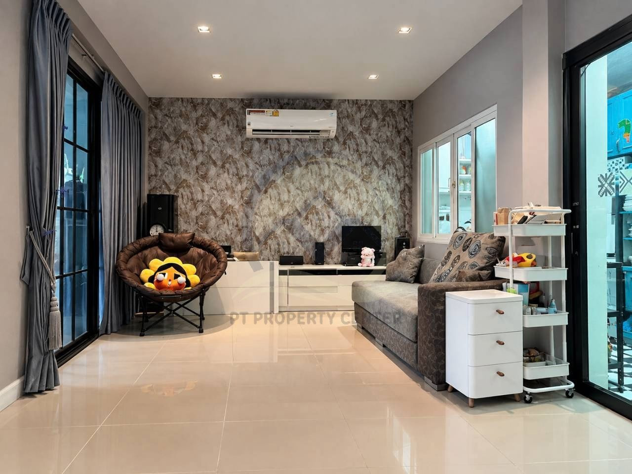โครงการเมอริท เพลส ซอยลาดพร้าว 87 ทาวน์โฮม 3 ชั้น หลังมุม สไตล์โมเดิร์น ทำเลศักยภาพ เชื่อมต่อย่านลาดพร้าวและเลียบด่วนรามอินทรา ใกล้รถไฟฟ้า น้ำไม่ท่วมโครงการ  – รูปที่ 4