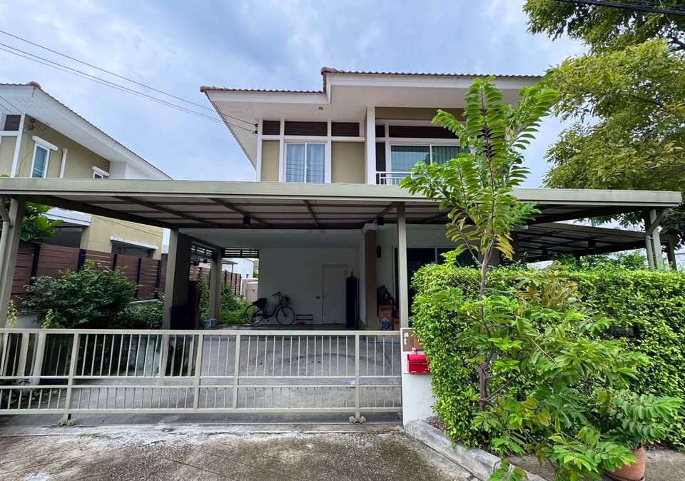 ขายด่วน บ้านใกล้สุวรรณภูมิ พื้นที่รอบบ้านกว้างขวาง เลี้ยงเด็ก มีสัตว์เลื้ยงได้สบาย