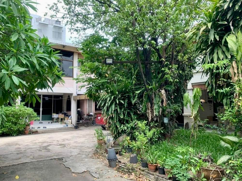 ขายที่ดินพร้อมบ้าน 2 หลัง ซอยเอกมัย 22 – เชื่อมต่อปรีดี พนมยงค์ 41 – รูปที่ 3