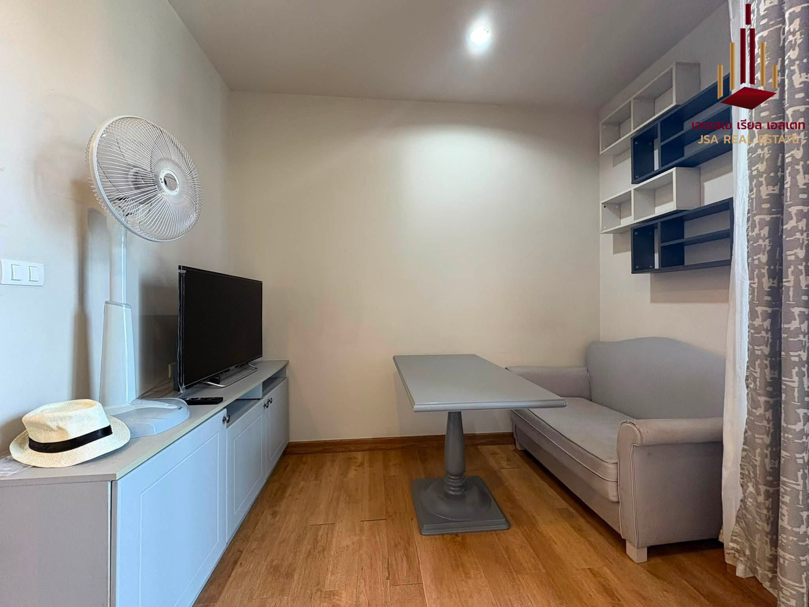 ✨ For Sale: The Editor SapanKwai Condo ✨ 💰 Only 3,290,000 THB
