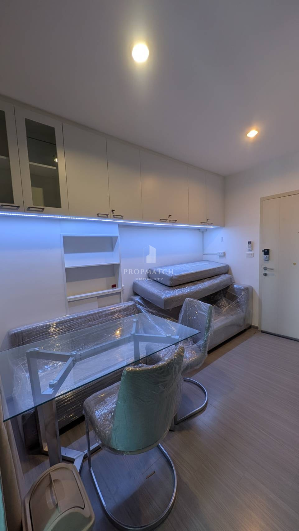✨Flash Deal ✨Aspire Sathorn-Ratchaphruek ( 1Bed 1Bath 35SQM.) พร้อมอยู่ ! เพียง 13,000 บาทต่อเดือน Tel.0981315848@propmatch 