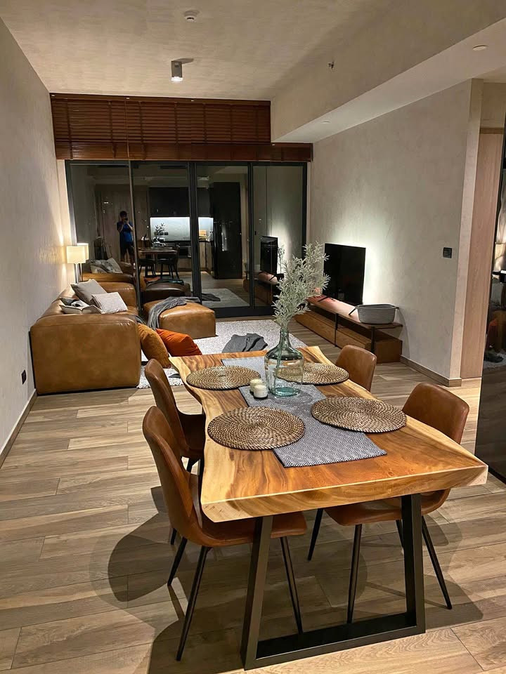 For rent: The Lofts Asoke, 2 Bedrooms 1 Bathroom, size 75.4 square meters. For rent: The Lofts Asoke, 2 Bedrooms 1 Bathroom, size 75.4 square meters.
