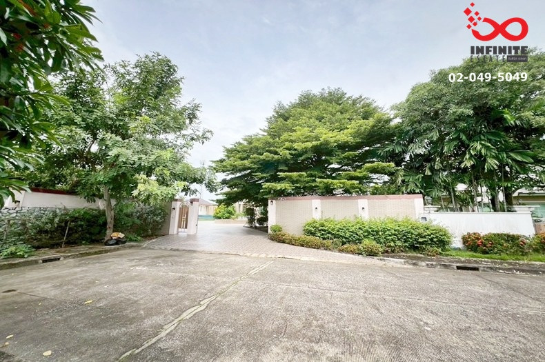 Single house 712 sq m., 1,200 sq m., Panya Indra Village, P5, Ram Inthra, with swimming pool and guest house, near the expressway.