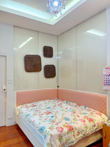 Sathorn YanNawa 4-story 4bed townhome for sale or rent in the Sathorn-Narathiwat area just 500m. fro – รูปที่ 4