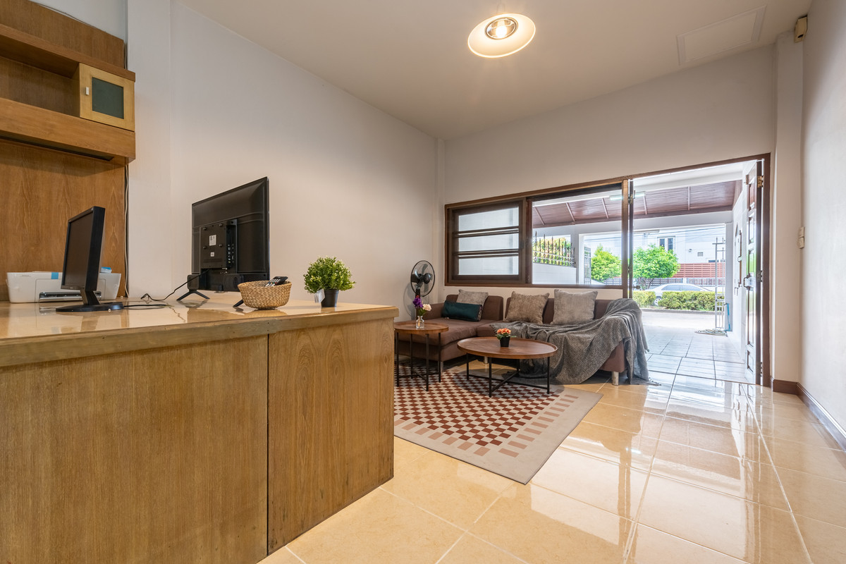 ✨🏡 Rattarinmai Bang Khen Village, 3-story townhome ⚡️ Ready to move in, complete with electricity. Near Don Mueang Airport 🏡 This house is fully furnished and located in a convenient location. – รูปที่ 3